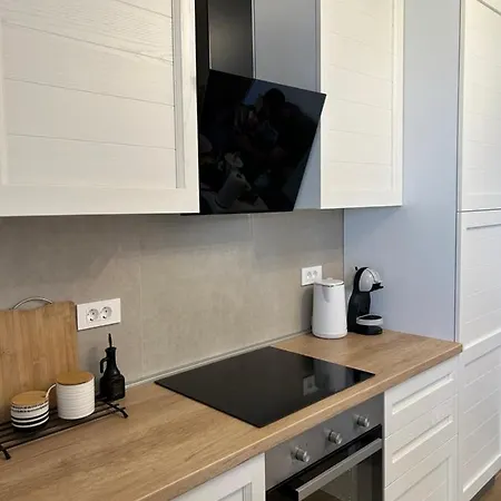 Zio Nino Apartment Sutomiscica