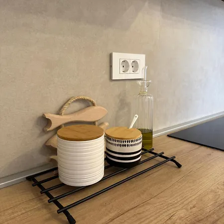 Zio Nino Apartment Sutomiscica